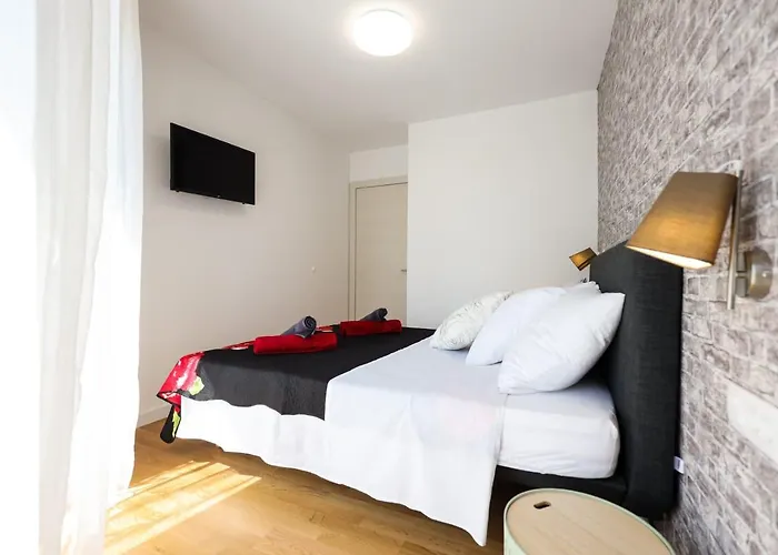 Ana Appartamento Zara